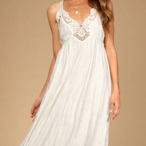 Lulu's White Lace Maxi Dress Xs